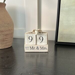 Mr and Mrs wedding countdown cubes engagement gift bridal shower bachelorette